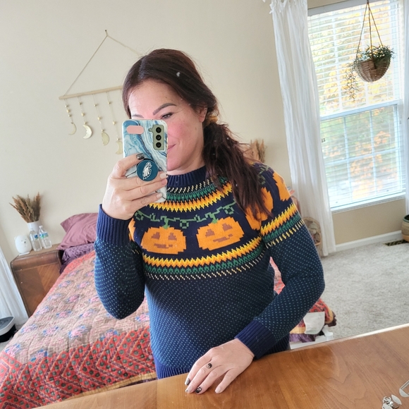 Give ‘em pumpkin ModCloth Halloween sweater - Picture 3 of 3